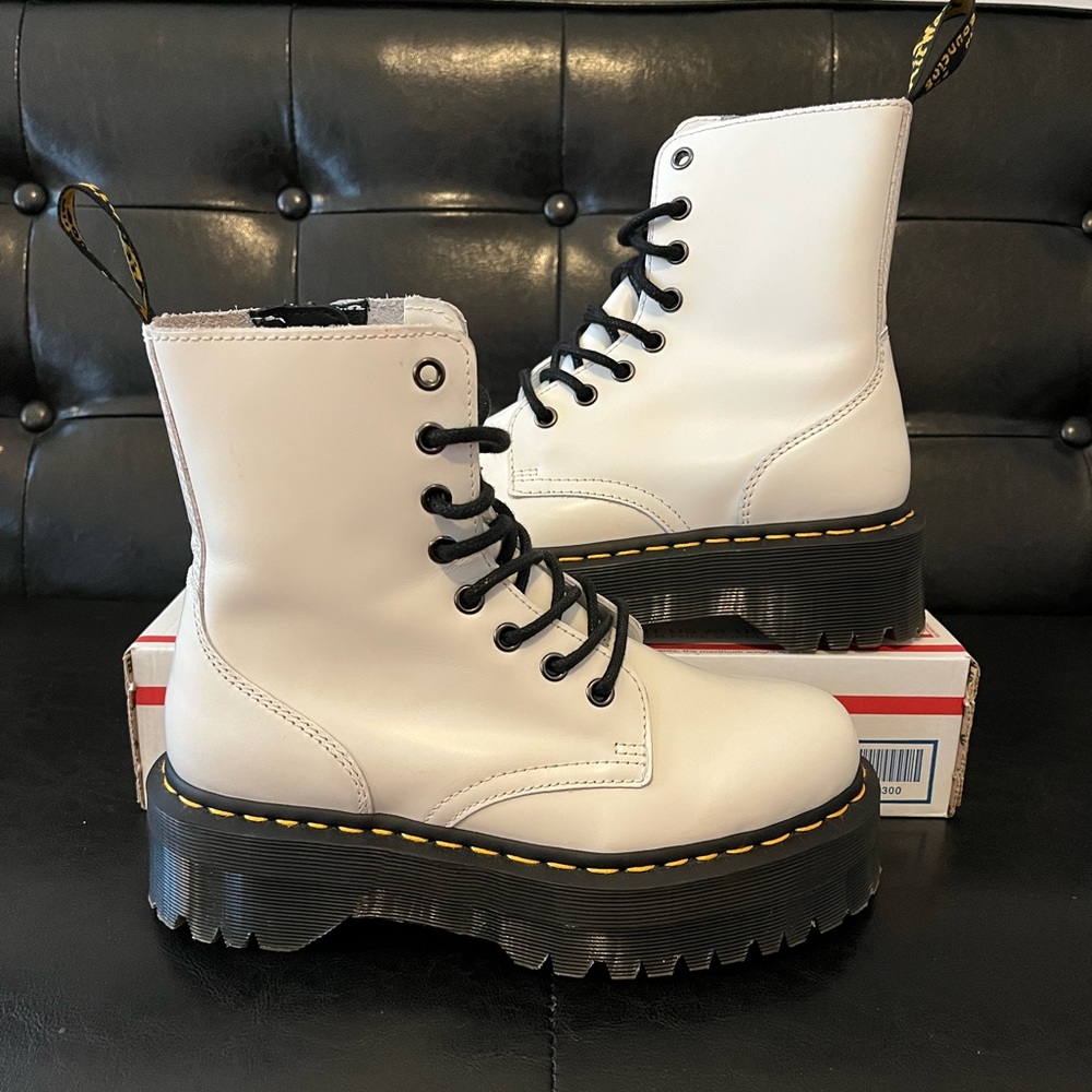 Dr Martens Jadon Boots Smooth Leather Platform Boots‎